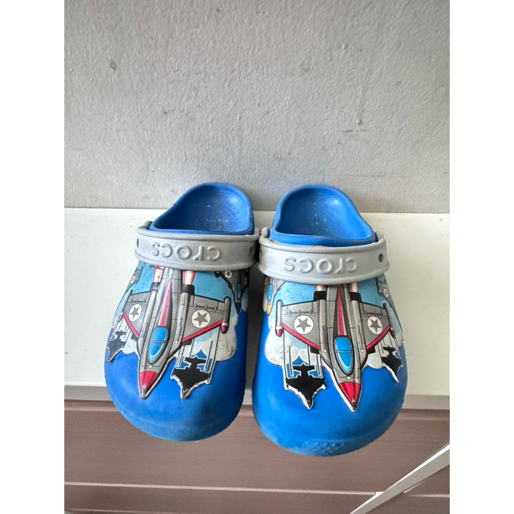 preloved sandal crocs anak cowok