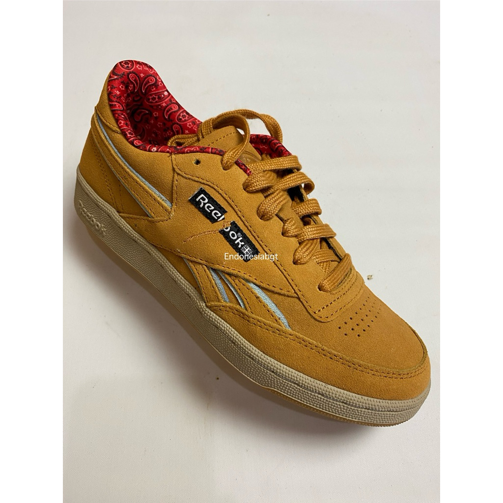 Sepatu reebok jurassic park club c new old stock