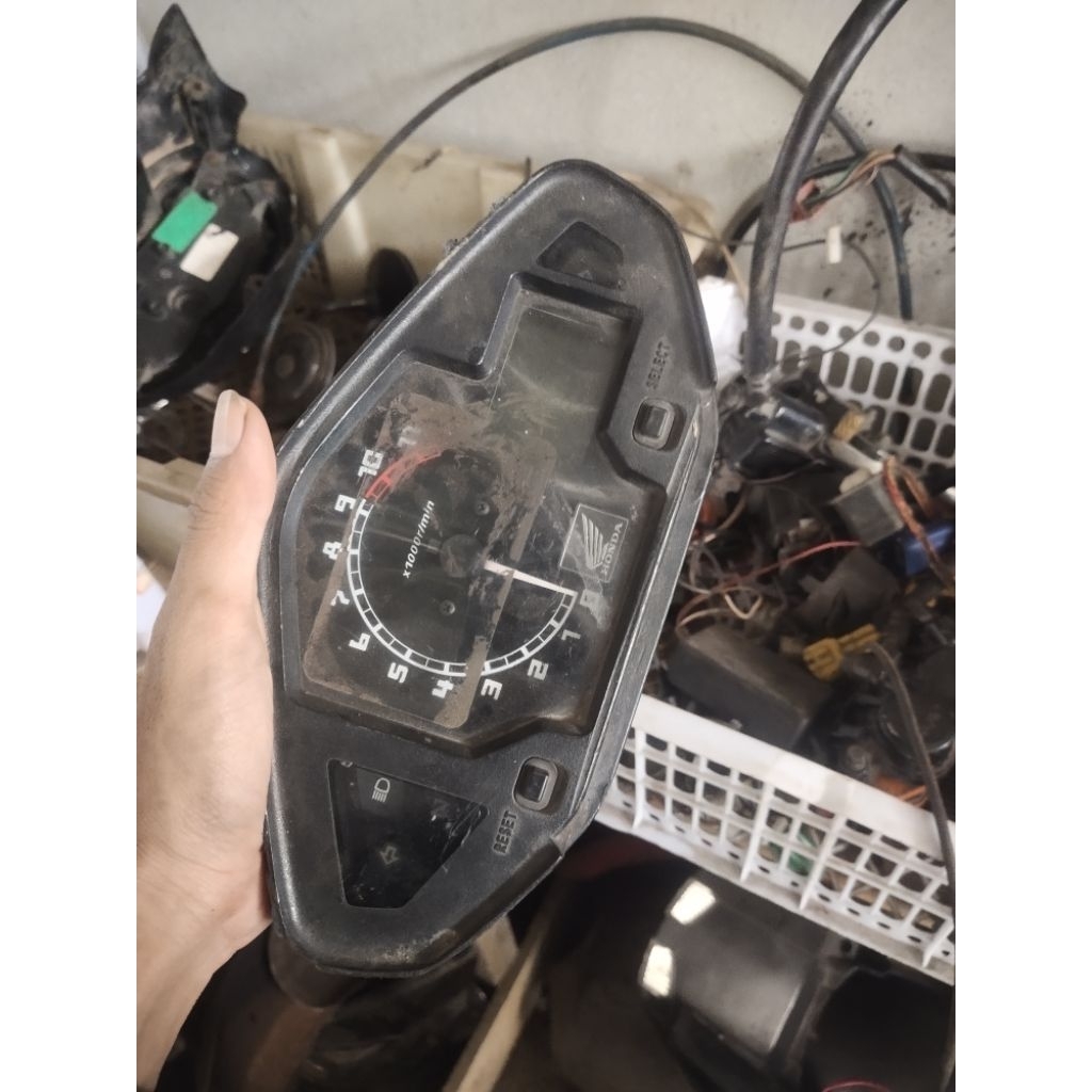 speedometer megapro mono