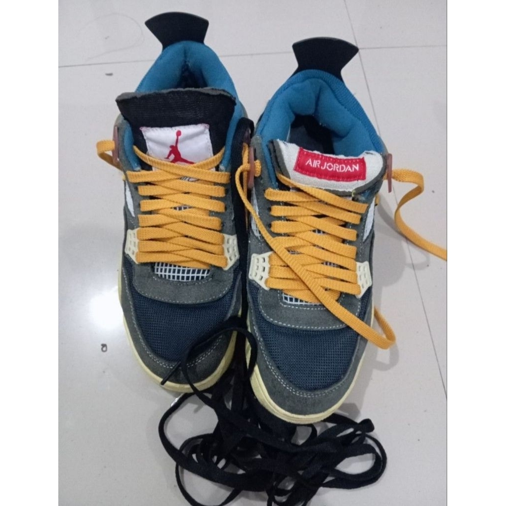 Jordan Retro 4 Union LA Off Noir Size 42.5 insole 27 cm (fit 41)
