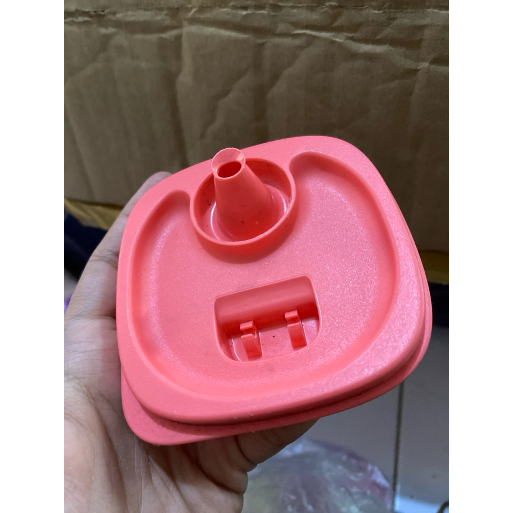 Tutup Baru Minyak Kotak Tupperware