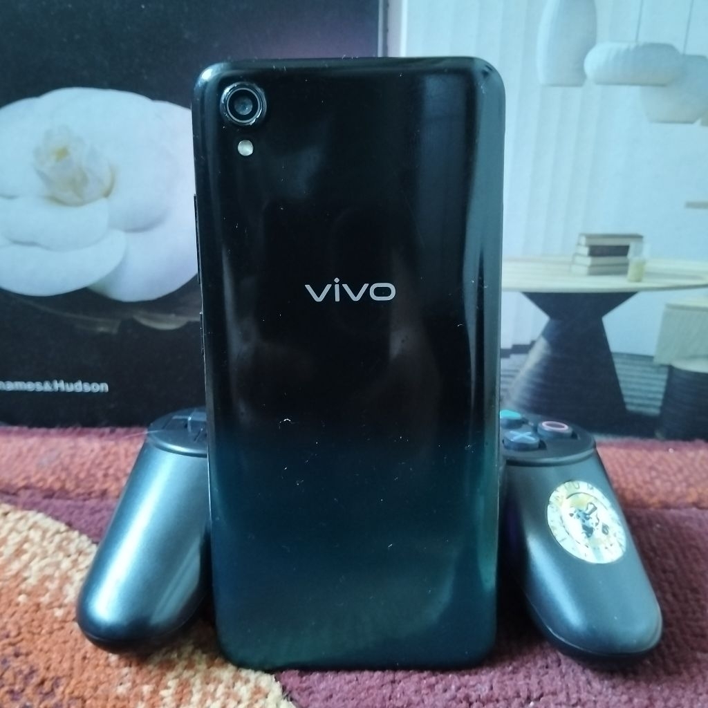 Vivo Y1S 2/32 hp saja