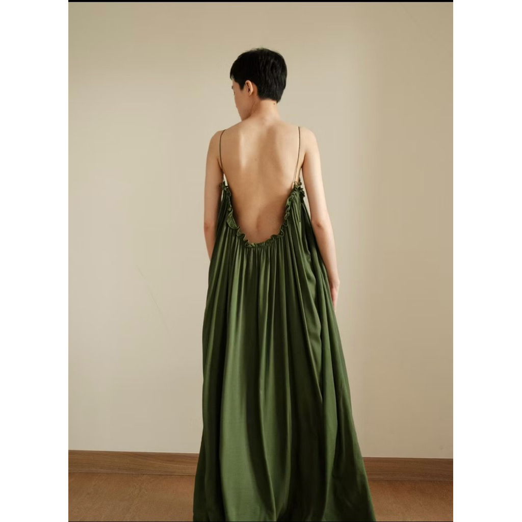 dress saya tales