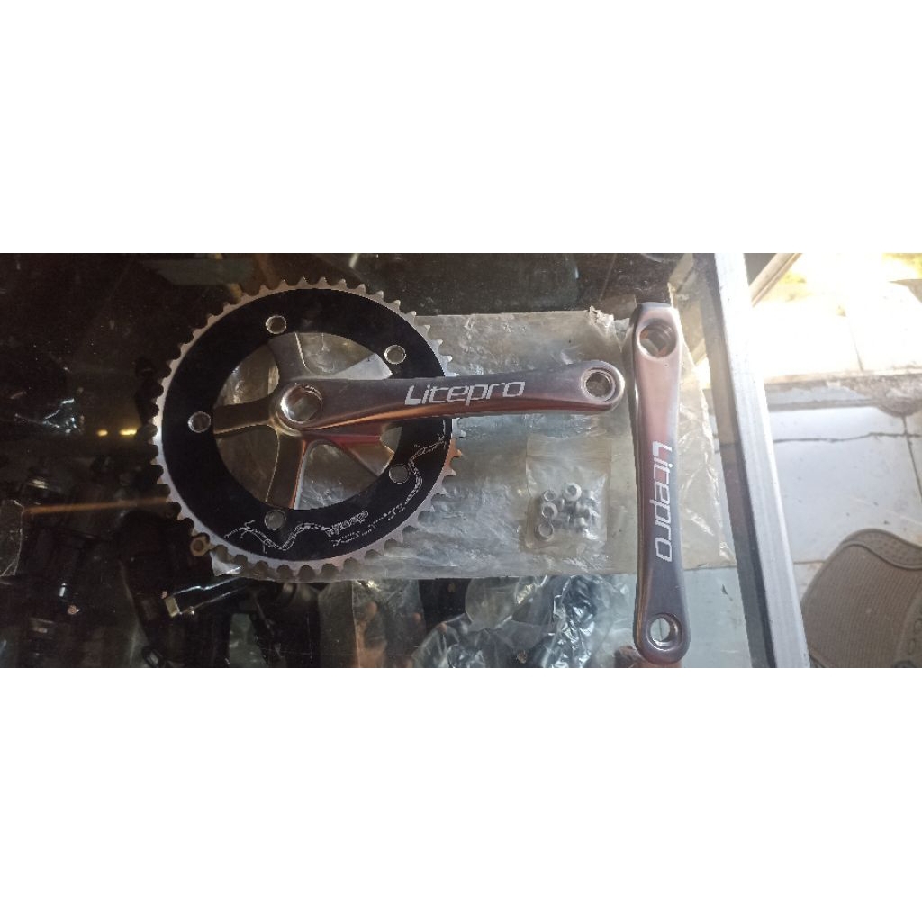 CRANK FIXIE SINGGLE GEAR 46T BARU
