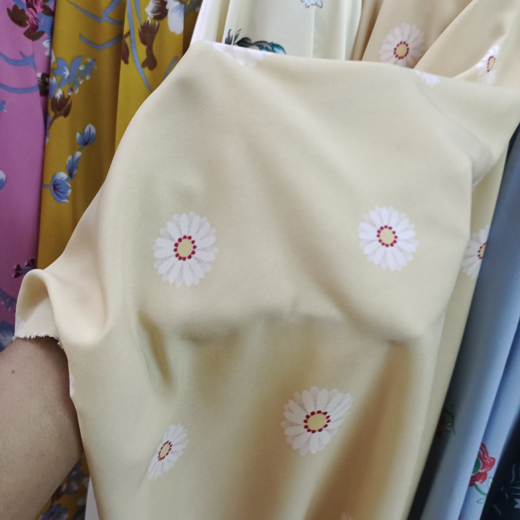 kain bahan wolfis motif premium - kain wollpeach meteran - kain wolfis garmen - kain motif bunga dai
