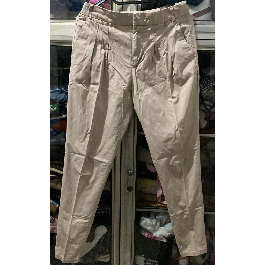 Preloved Celana Chinos Cream Wanita by Zara Basic size XS