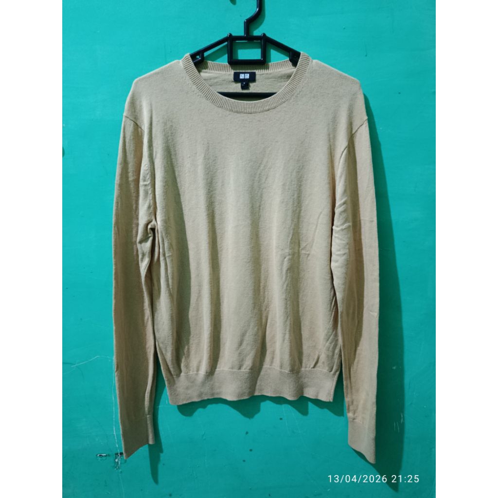 Crewneck Uniqlo Rajut Cream Original Preloved