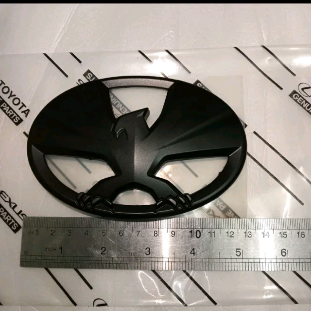 emblem logo garuda toyota AGYA original