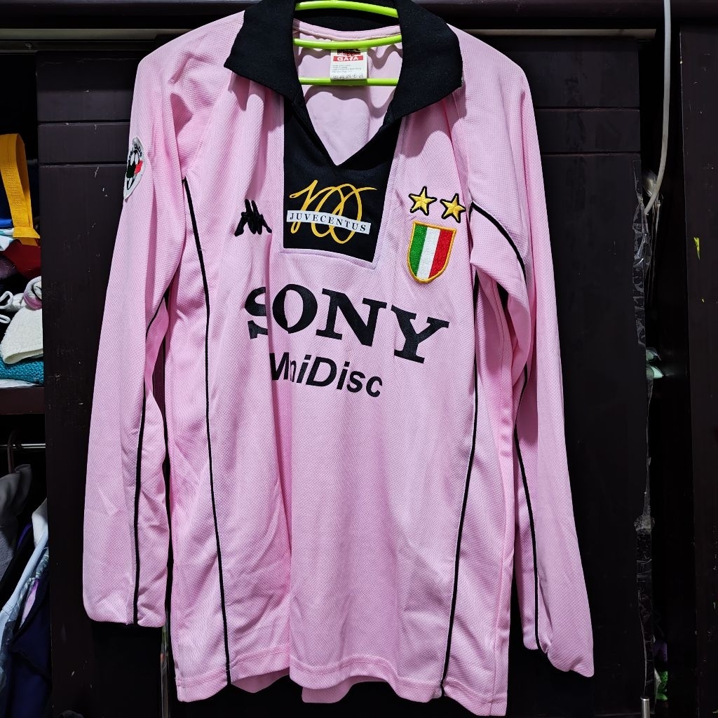 jersey bola retro juventus 1997/98 grade AAA made in Thailand - ukuran L lengan panjang