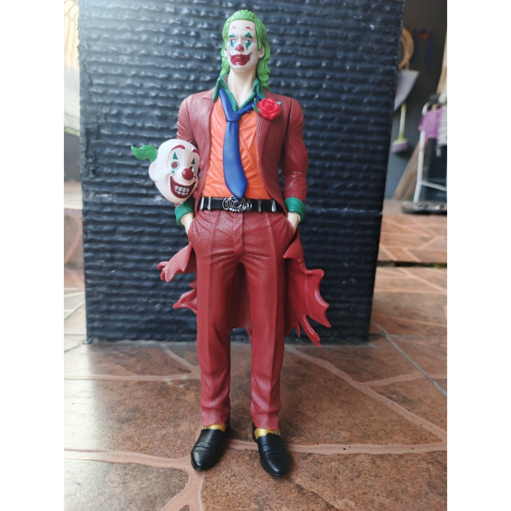 DC Figure
