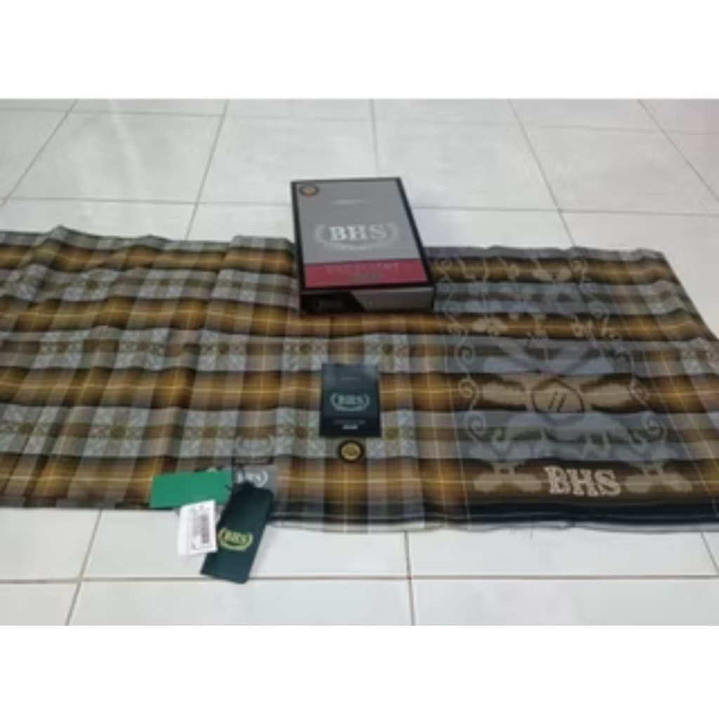 SARUNG BHS JADUL BARANG LANGKA BAHAN MESRES NYAMAN DIPAKAI