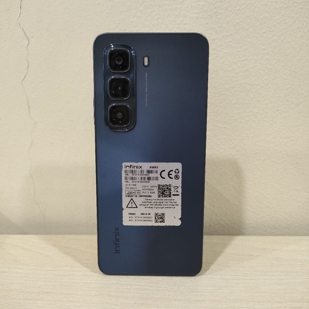 Handphone Infinix Hot 50 Ram 6 256 GB ( Batangan, Tanpa Charger)
