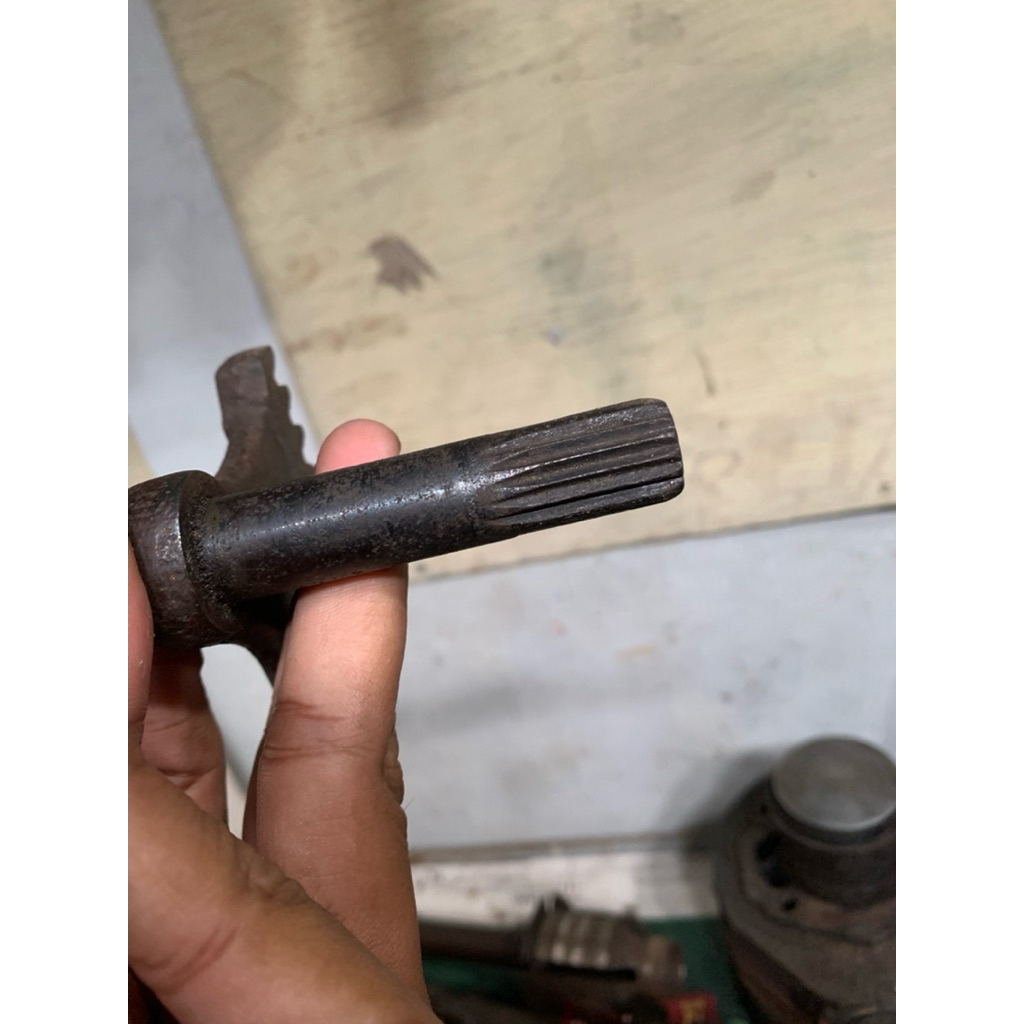 gigi kampak vespa super sprint