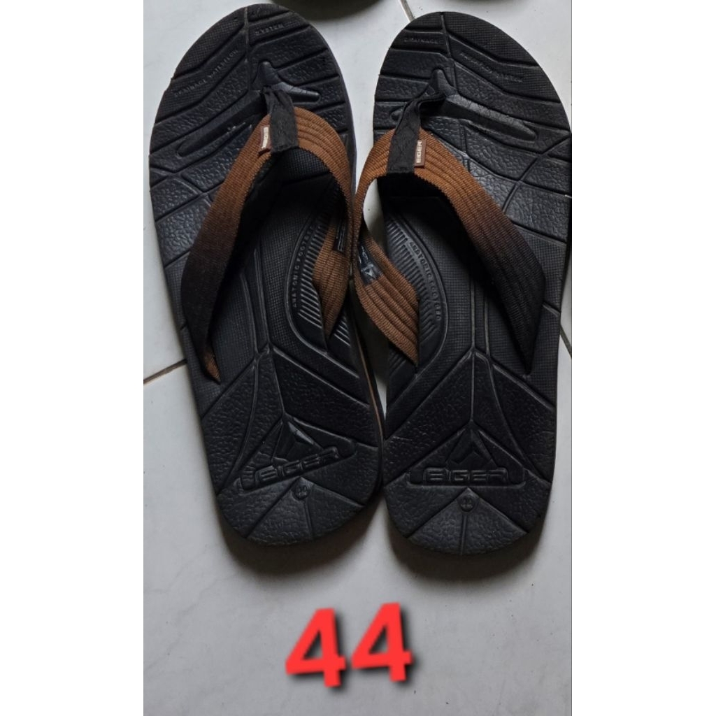 Sandal Eiger Kinkajou Brown size 44 bekas