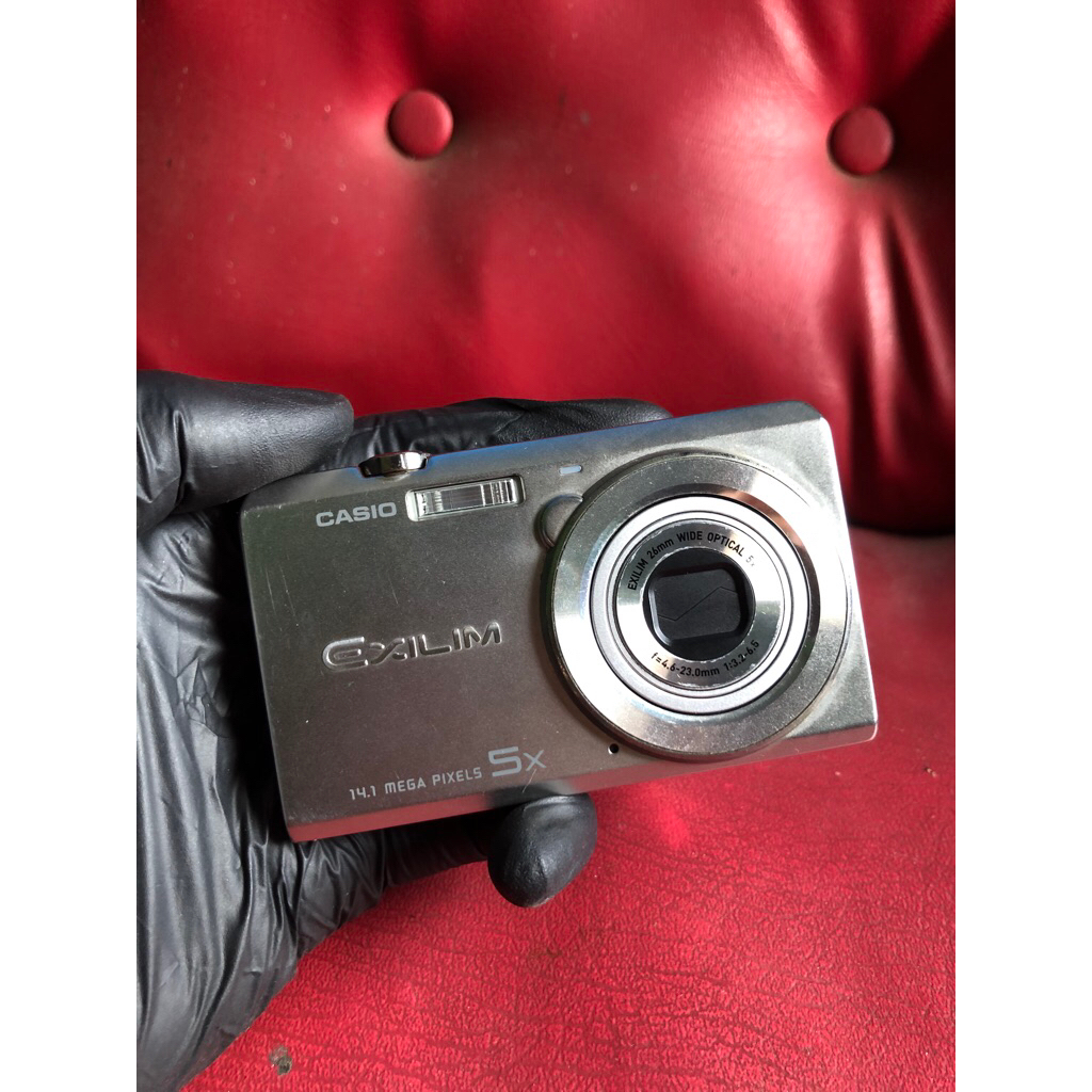 KAMERA DIGITAL CASIO EXILIM EX-Z680