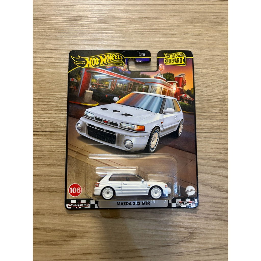 Hot Wheels Boulevard Mazda 323 GTR