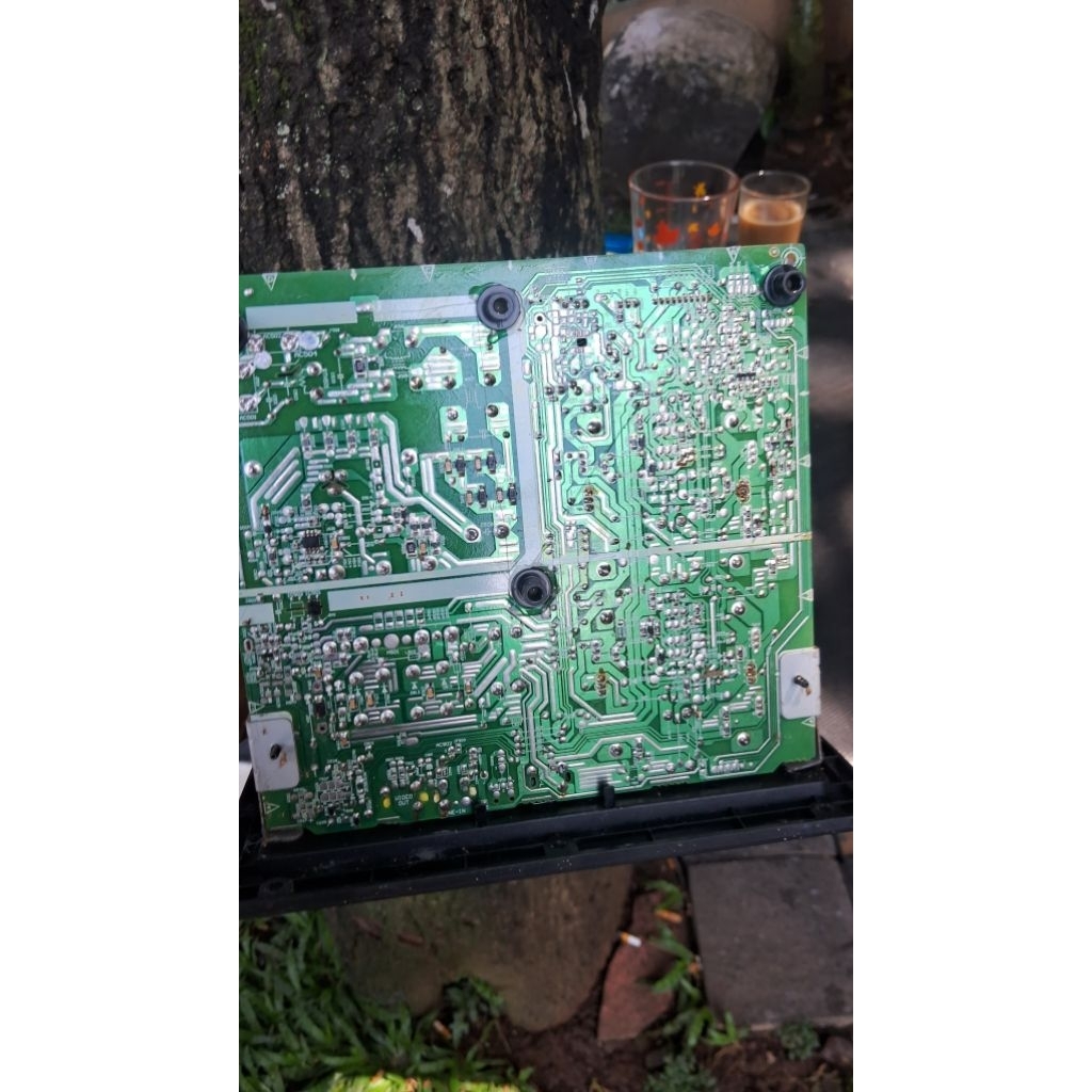 mesin copotan speaker aktif polytron pas-8bf28