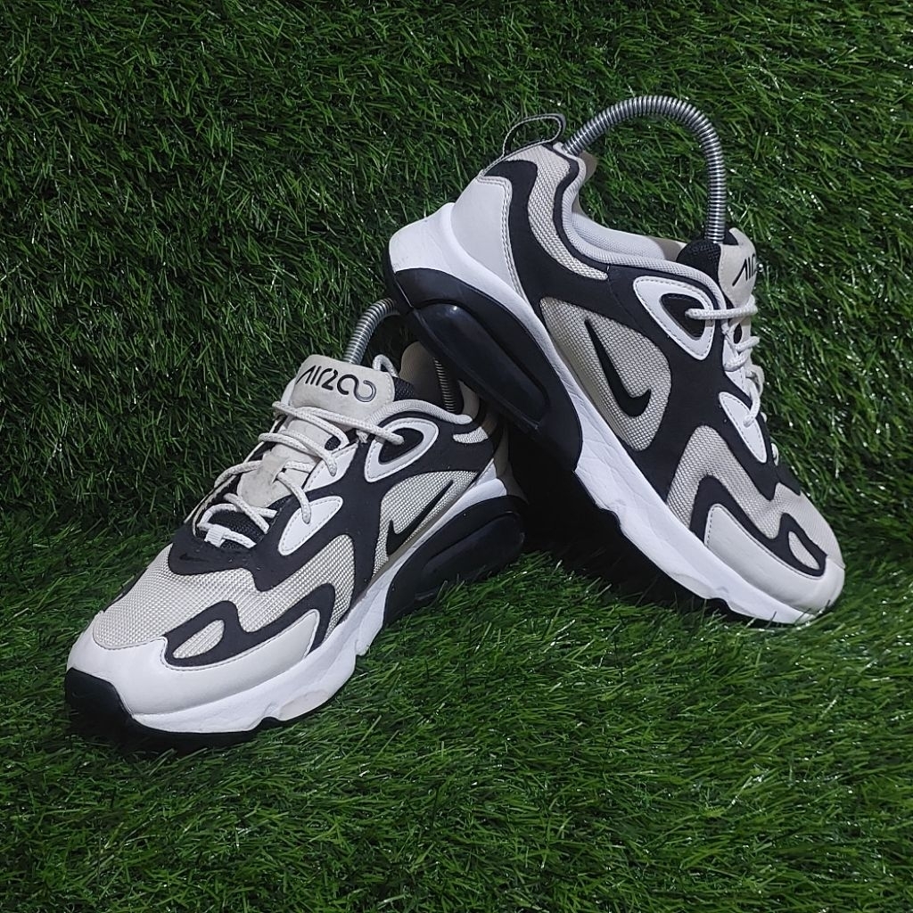 Sepatu Sneakers Running Níke AirMax 200 0riginal Size 42 Insole 26,5 Cm Preloved