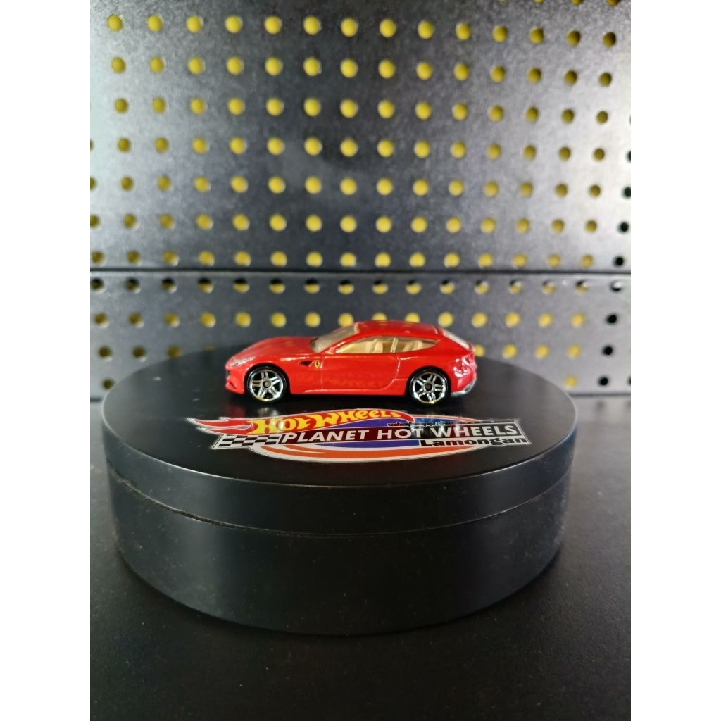 hot wheels ferrari ff loose