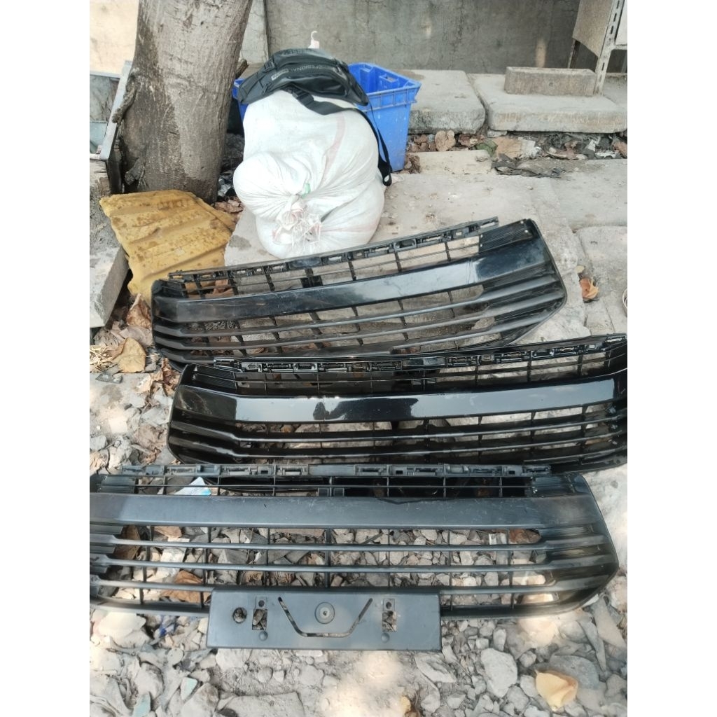 Ram Grill bumper depan Innova Reborn 16-19