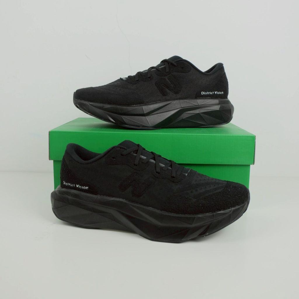 NB FUELCELL SUPERCOM ELITE V4 DISTRICT VISION BLACK