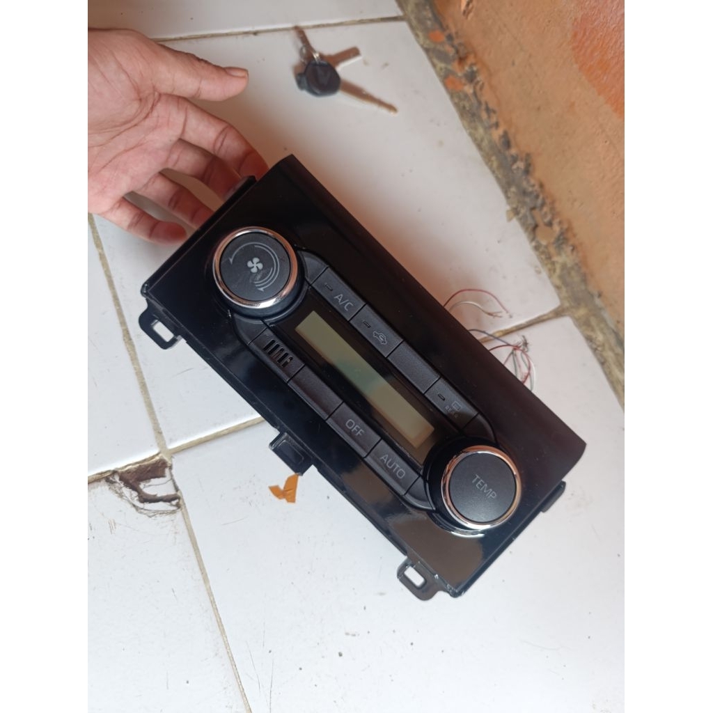 Panel Control digital AC Avanza Veloz 2022-2024 Original