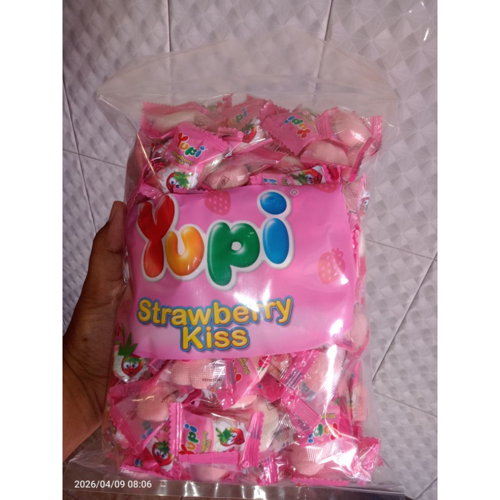 PERMEN Yupi loss kiloan rasa strawberry 250gram enak murah