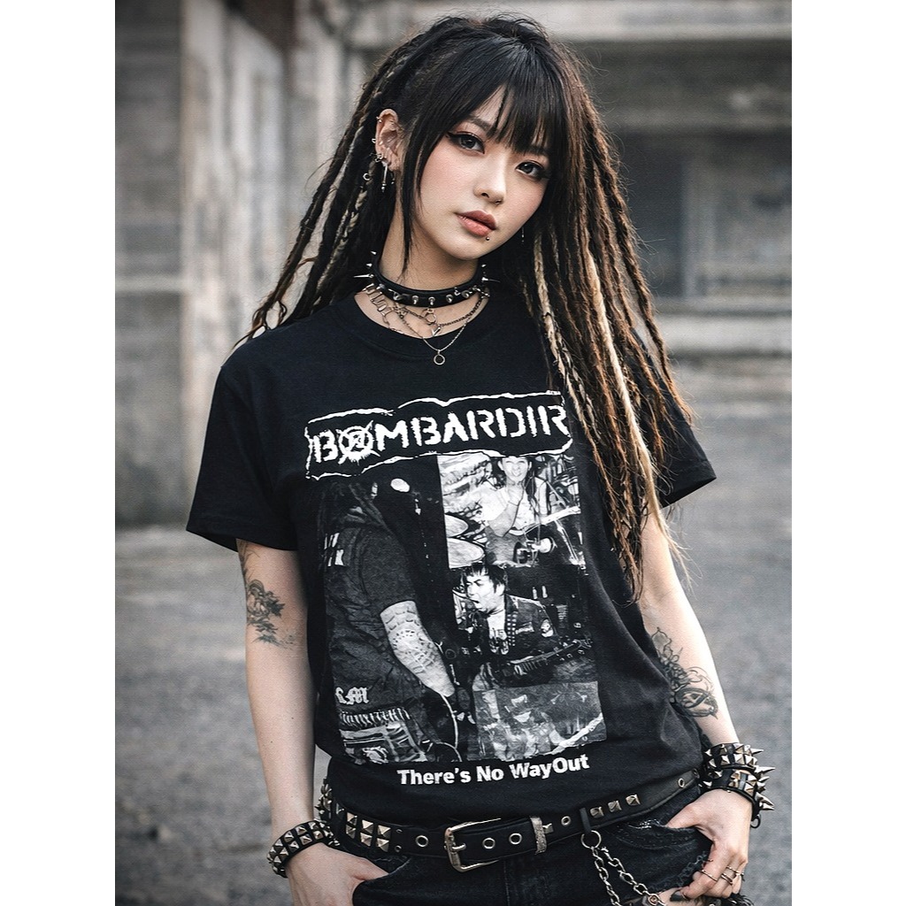 kaos band bombardir (there's no wayout) , t-shirt band bombardir, kaos band punk, kaos punk, revolt 