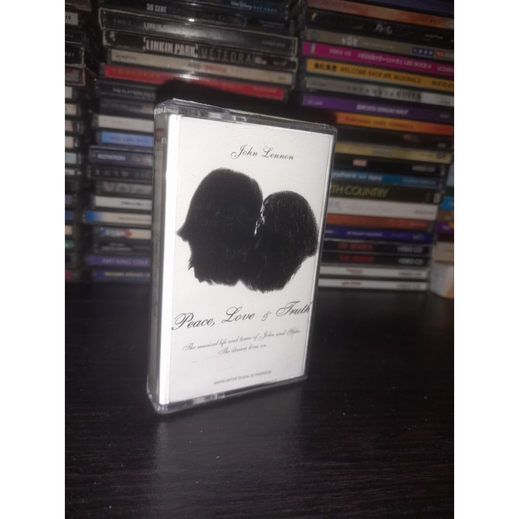 Kaset John Lennon - Peace, Love & Truth