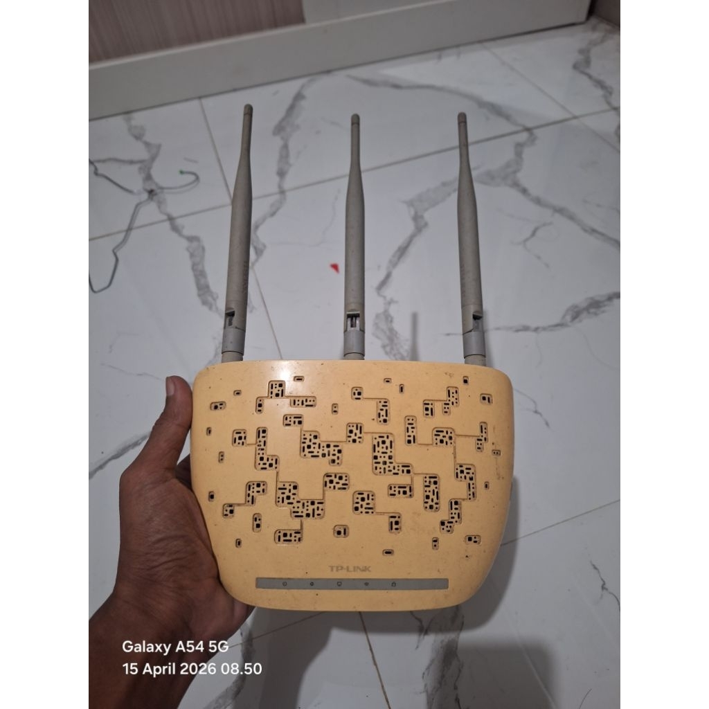Akses Poin TP-Link TL-WA901ND