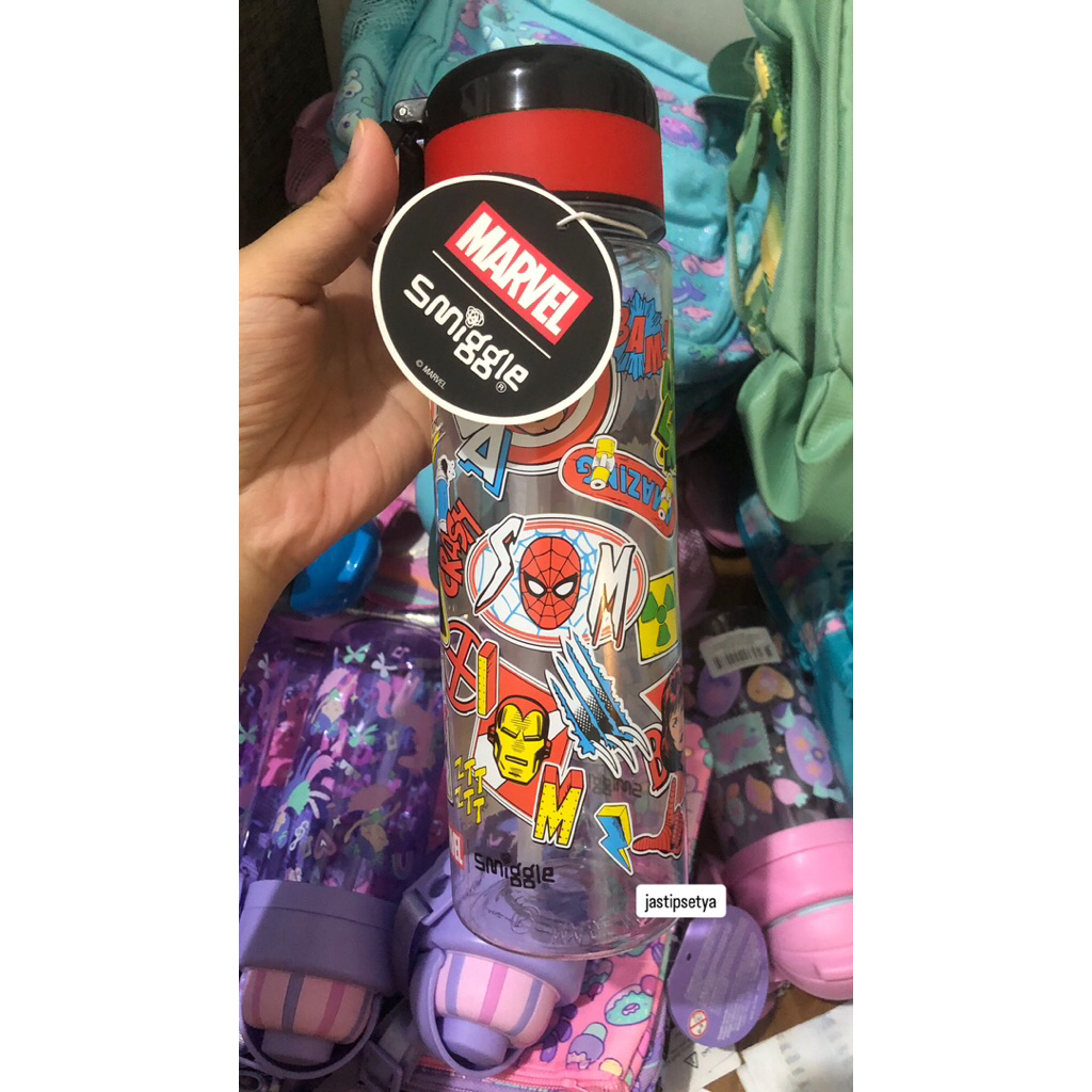 Smiggle Original Marvel Bottle