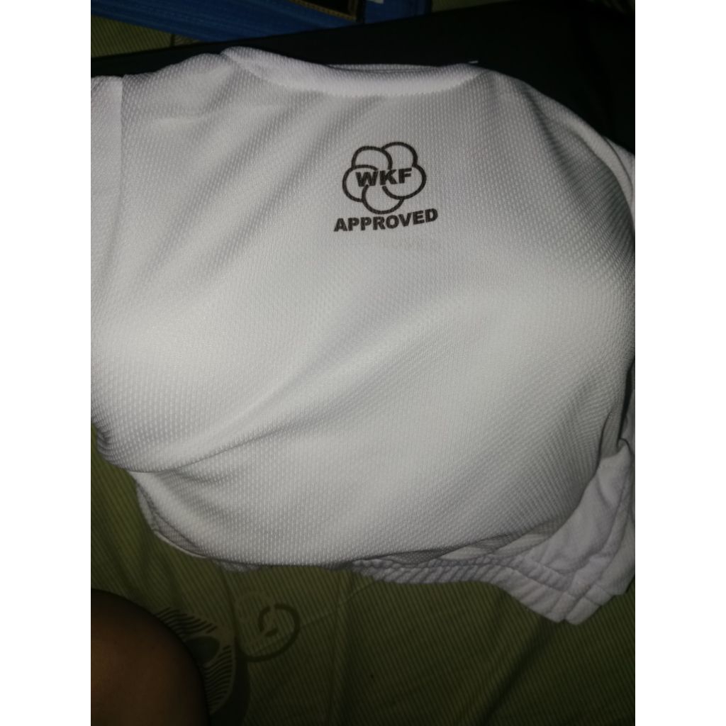 pelindung dada wanita karate