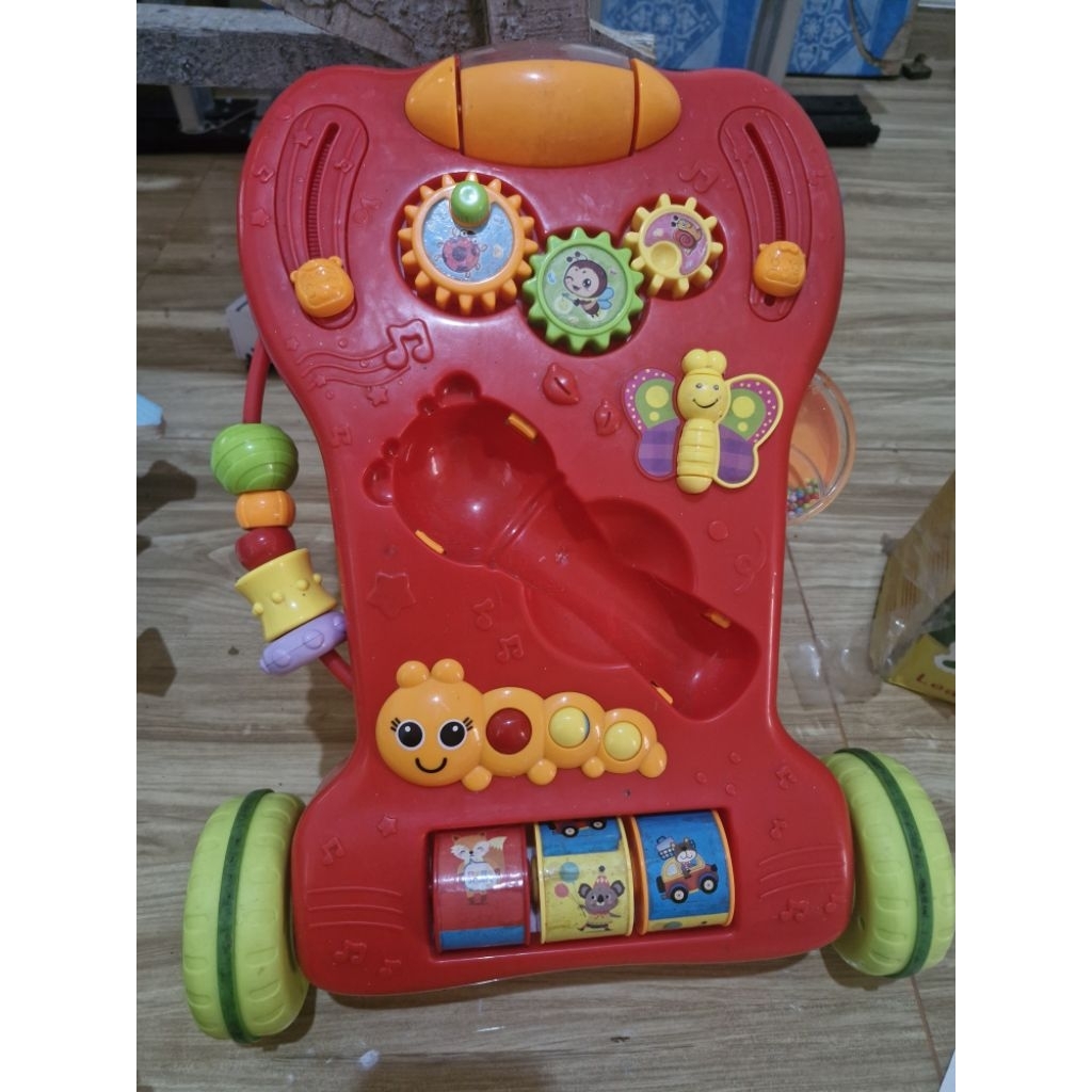 Preloved Push Walker