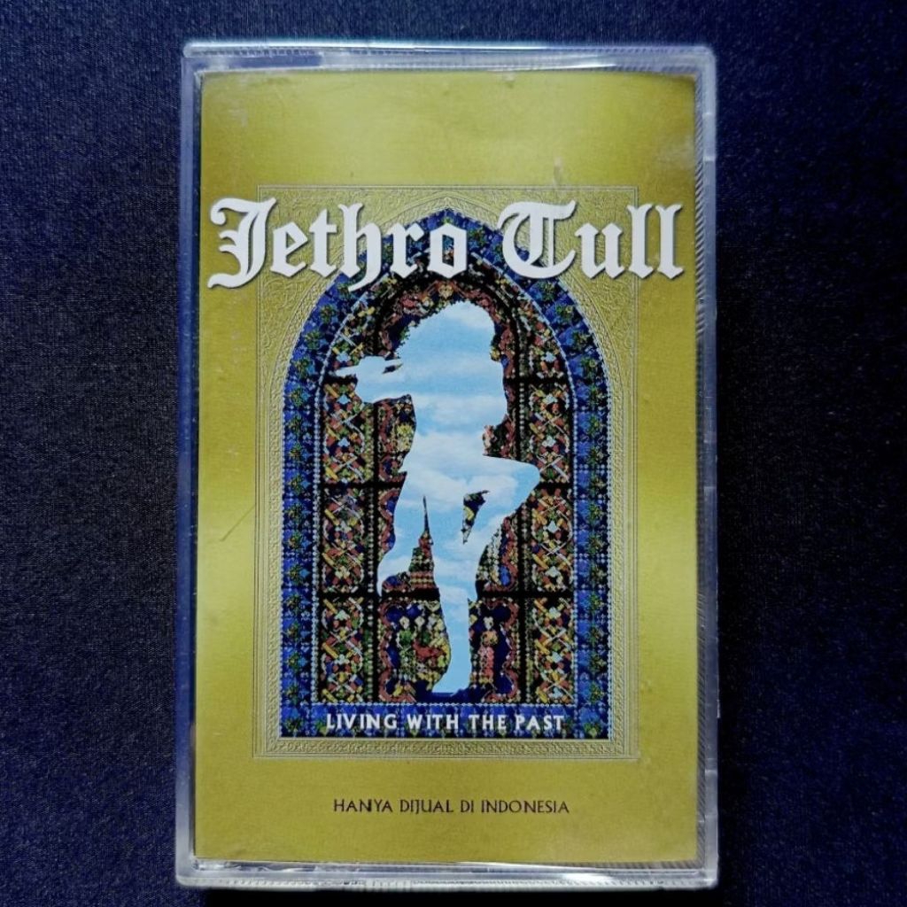Kaset Jethro Tull - Living With The Past