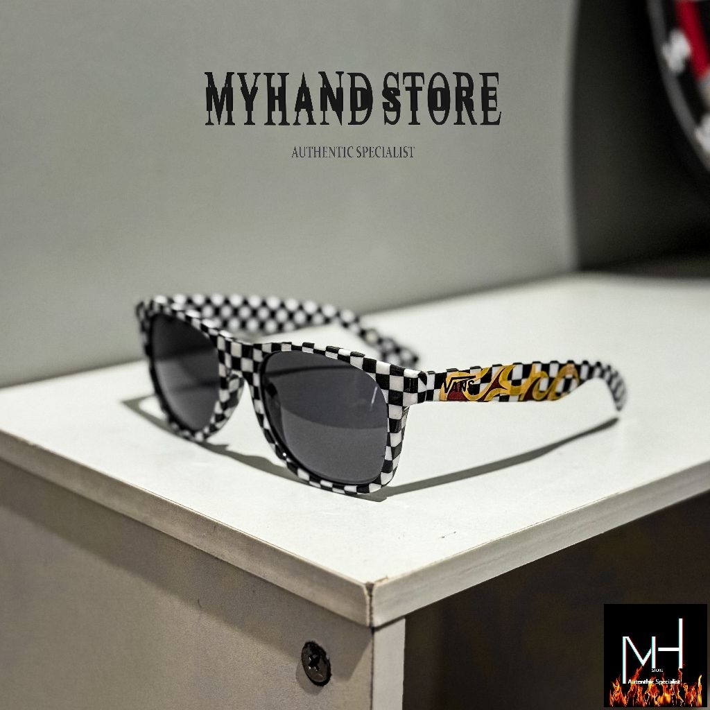 Kaca Mata / Sunglasses spicoli 4 Logo Flame Ck Black White Original 100%