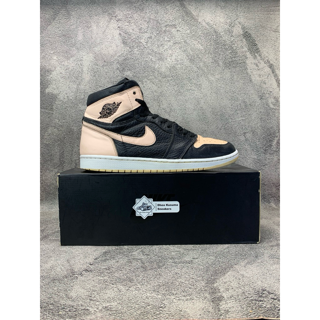 Sepatu Second Air Jordan 1 Retro High OG ‘Crimson Tint’  Size 45 insole 29 cm  Original Guarantee 10