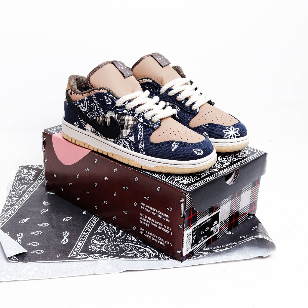 (VLTAVN) Sepatu Sneakers Nike SB Dunk Low Travis Scott
