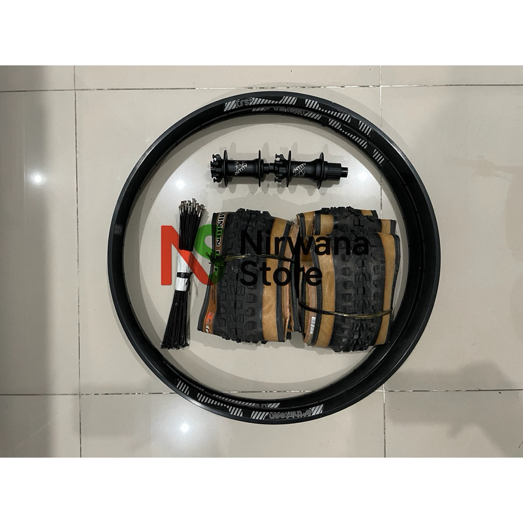 Wheelset 27.5 Ethirteen Maxxis Minion DHF Entity