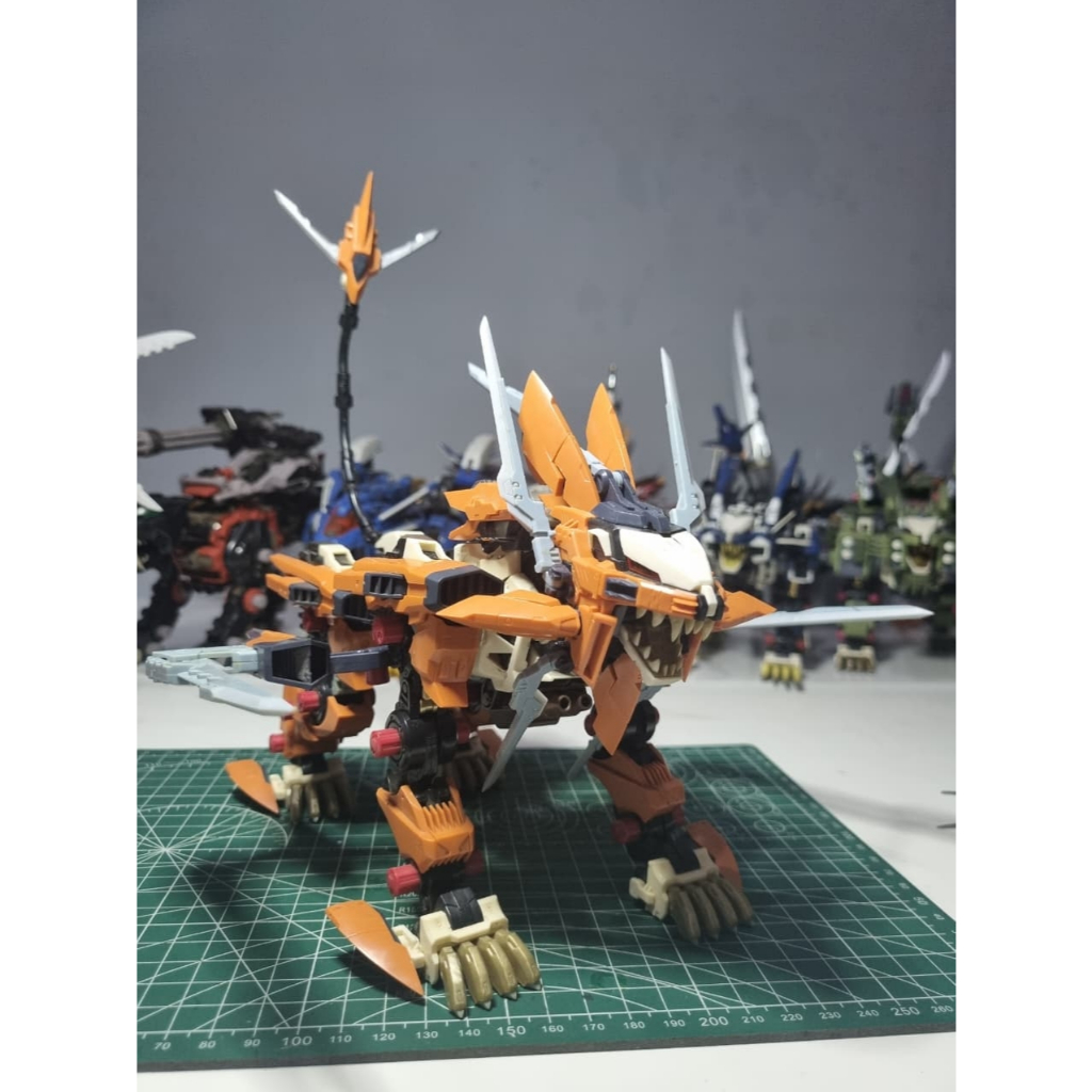 HMM 1/72 Liger Zero Schneider Kotobukiya (Second Sudah Rakit)