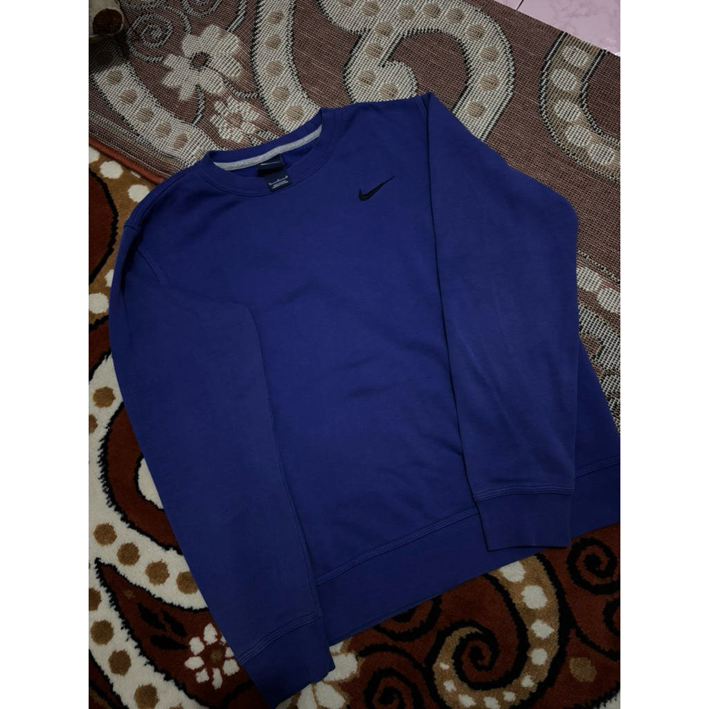 Crewneck Nike Biru