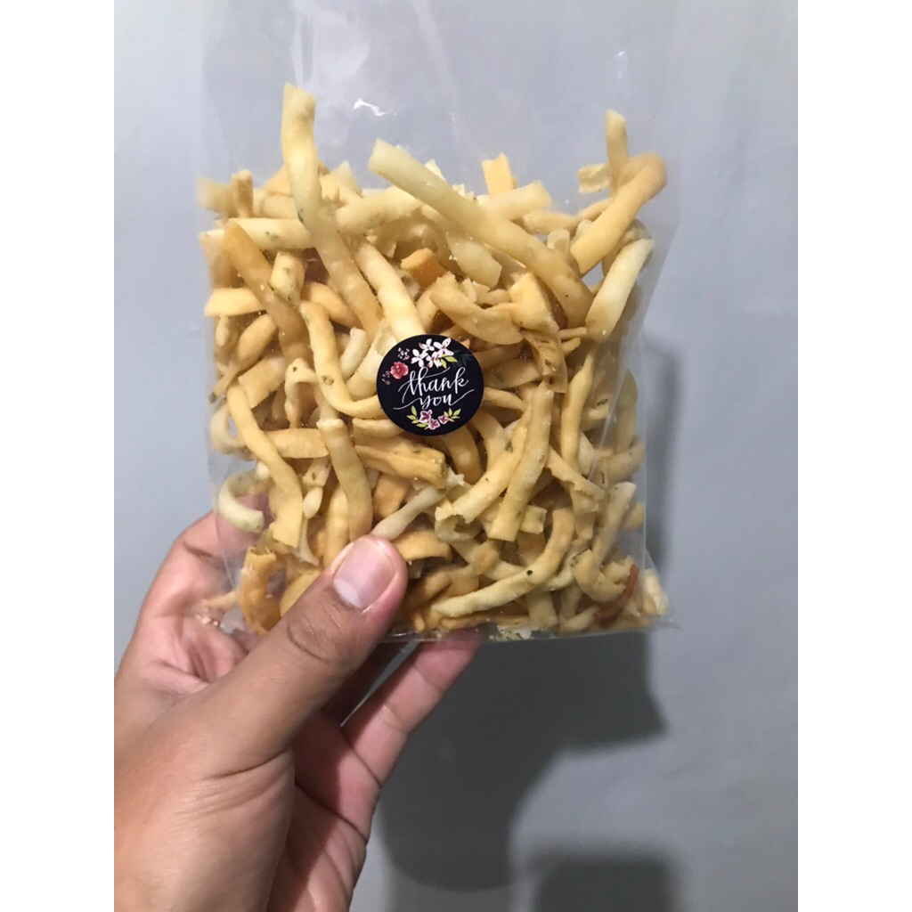 stik bawang gurih renyah