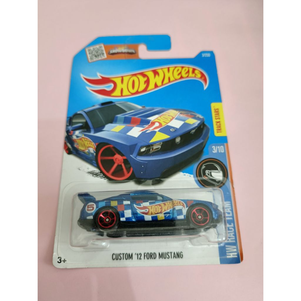HOTWHEELS CUSTOM '12 FORD MUSTANG