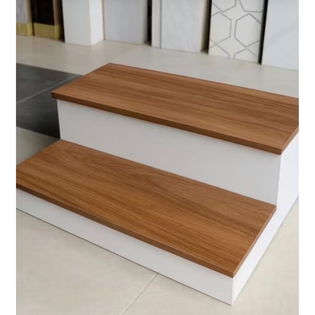 Granit tangga Kombinasi motif kayu 30x70 20x70 kombinasi Crem polos custom bordess