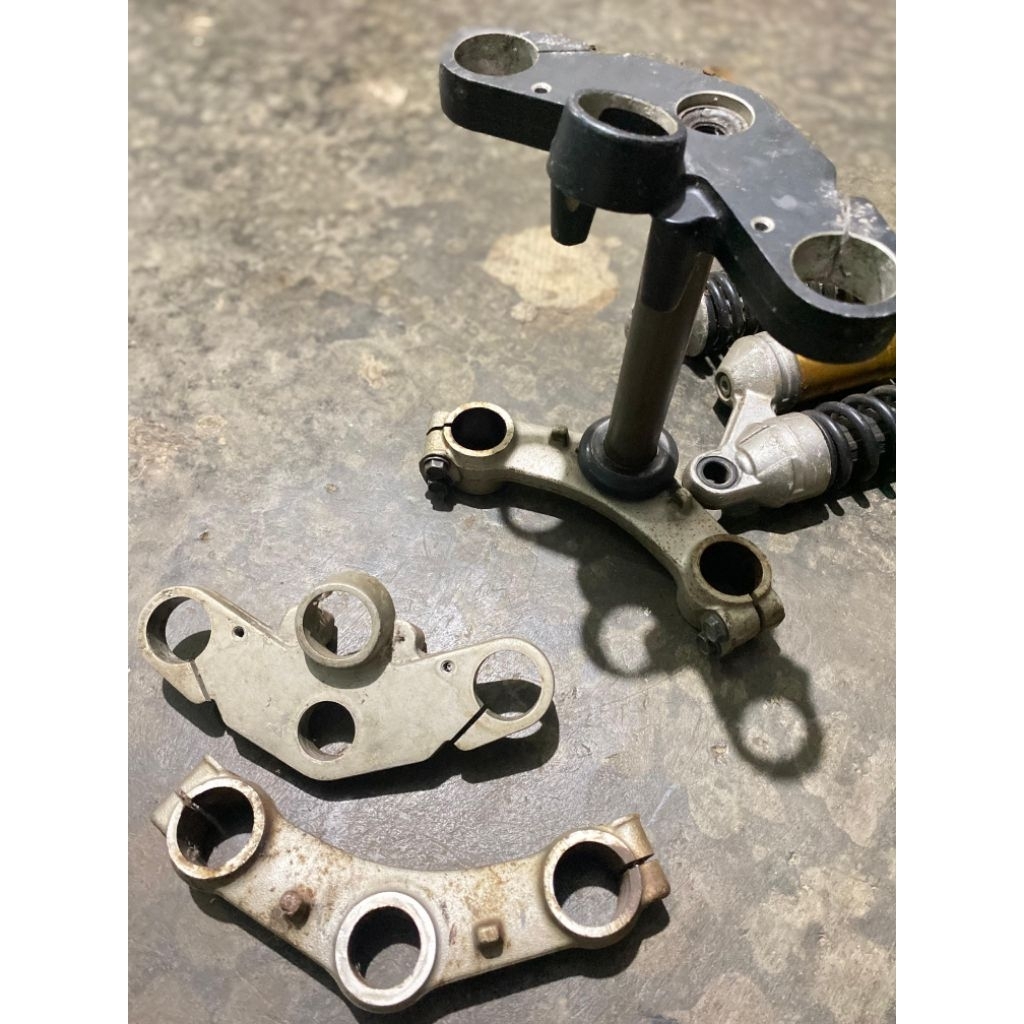 triple clamp segitiga T Ninja RR