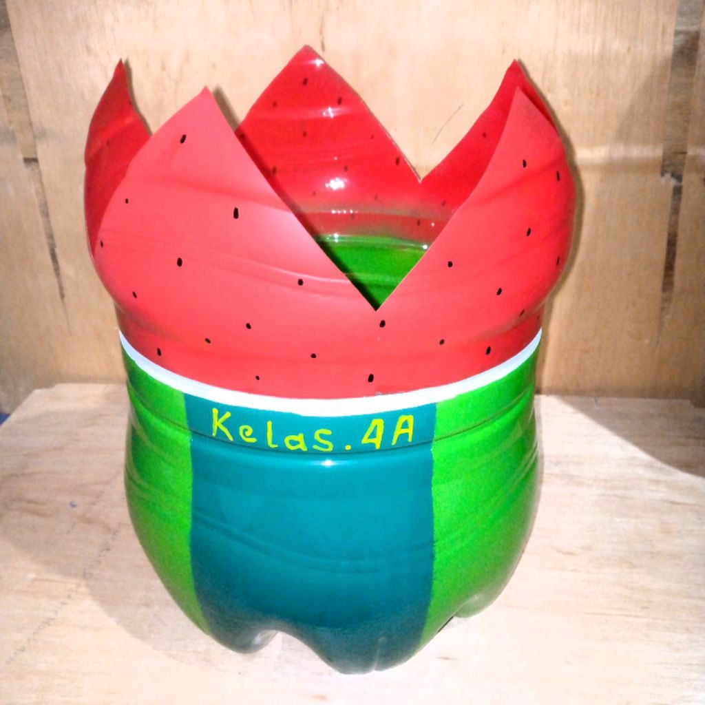 Pot Galon Buahan / Pot Galon Le Minerale / Pot Galon Bekas / Prakarya Sekolah