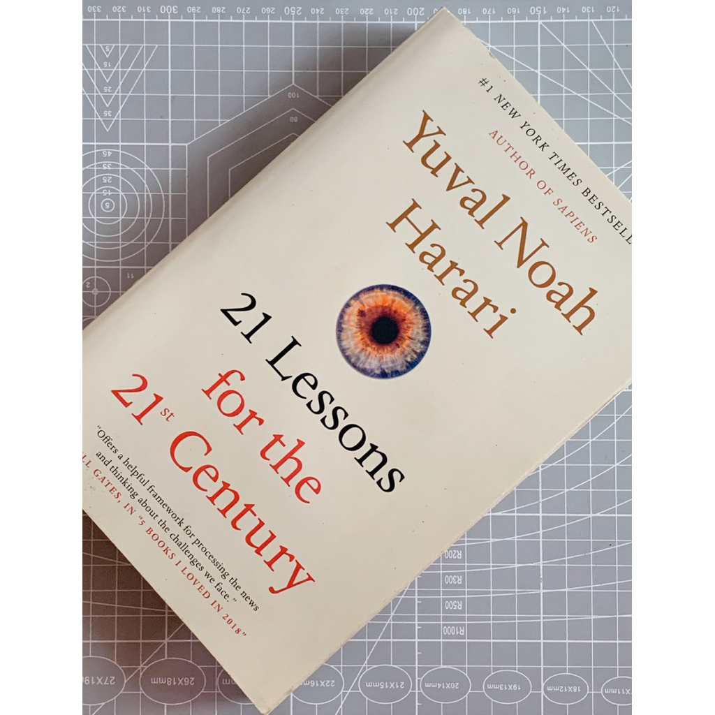 PRELOVED Sapiens A Brief History of Humankind by Yuval Noah Harari (ENGLISH)