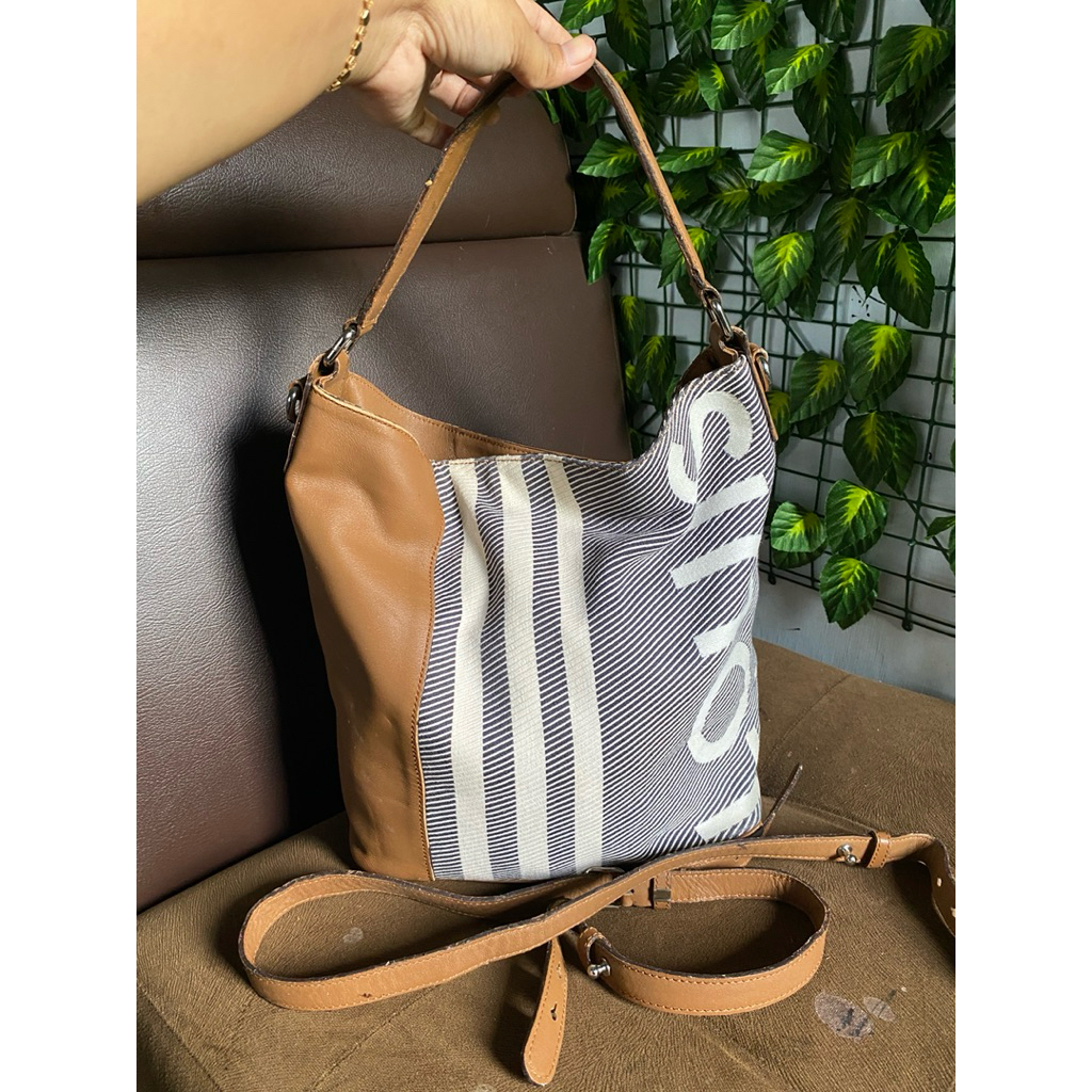 LQ sling/shoulder bag