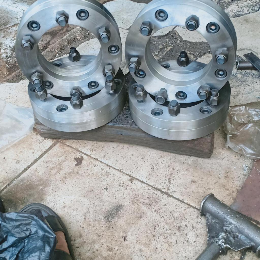 adaptor dari 5x139,7 ke 6x139,7 4cm,, ( 4pcs )