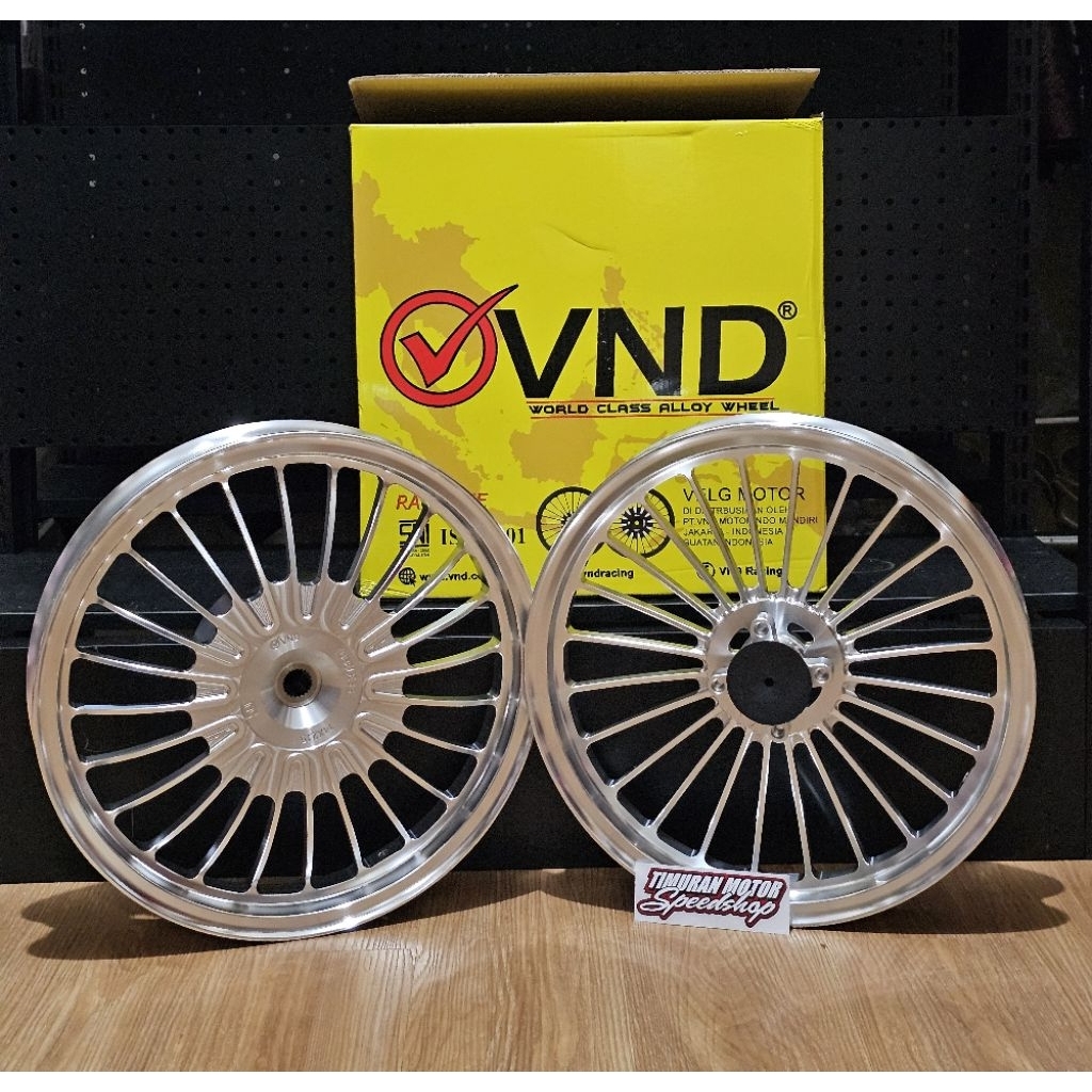 VELG VND RACELINE BEAT - VARIO 110 - SCOOPY 185 215 R14 SILVER CHROME