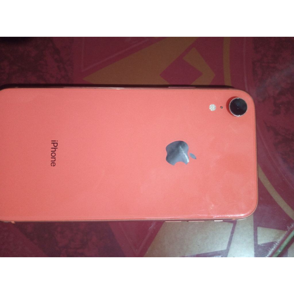 iphone xr 64 lock icloud
